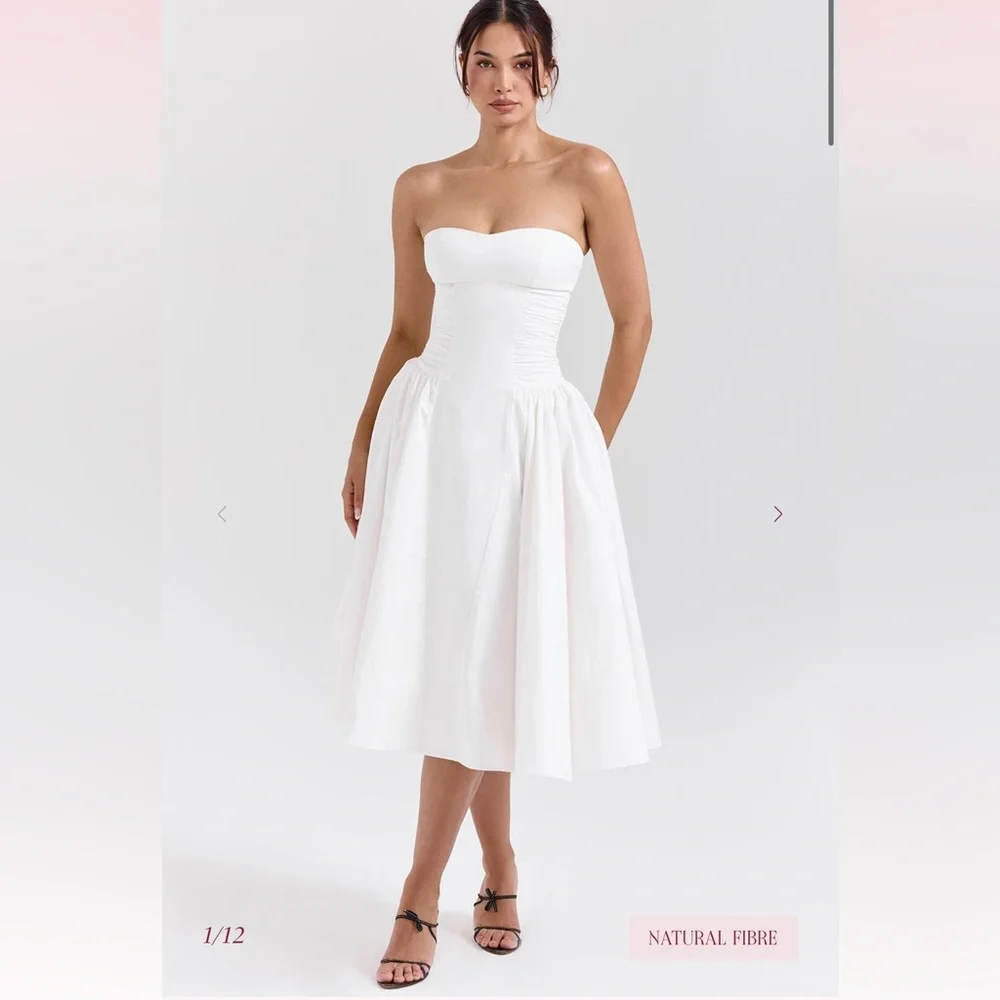 House of CB Georgina Dress XS
Worn once and dry cleaned - Picture 1 of 4